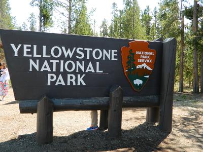 <i>Entrance to Yellowstone National Park</i>